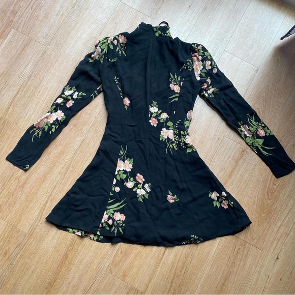 Reformation size 0 - Picture 5 of 5